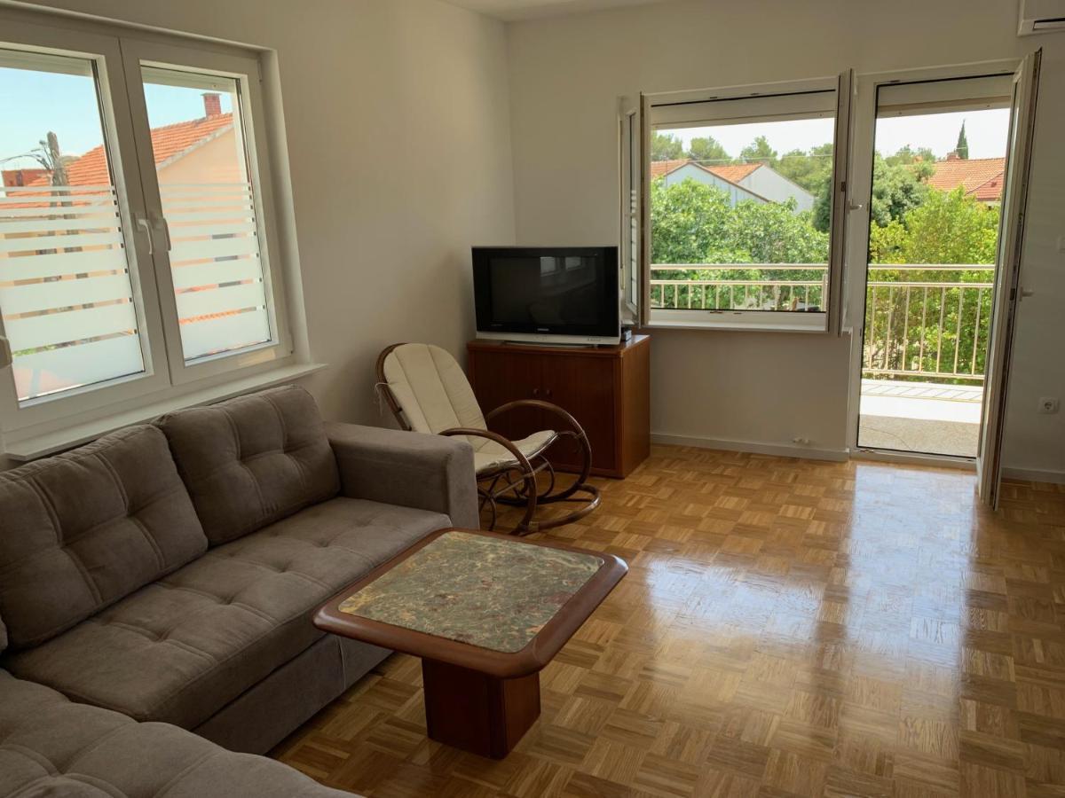 Apartments Janko Pakostane Exterior photo